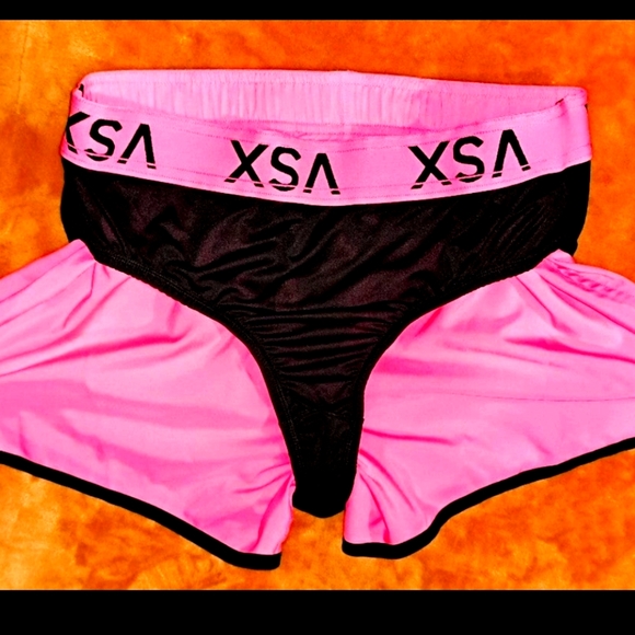Victoria's Secret VSX Run Shorts Hot Pink The Player Size Medium - Picture 5 of 6